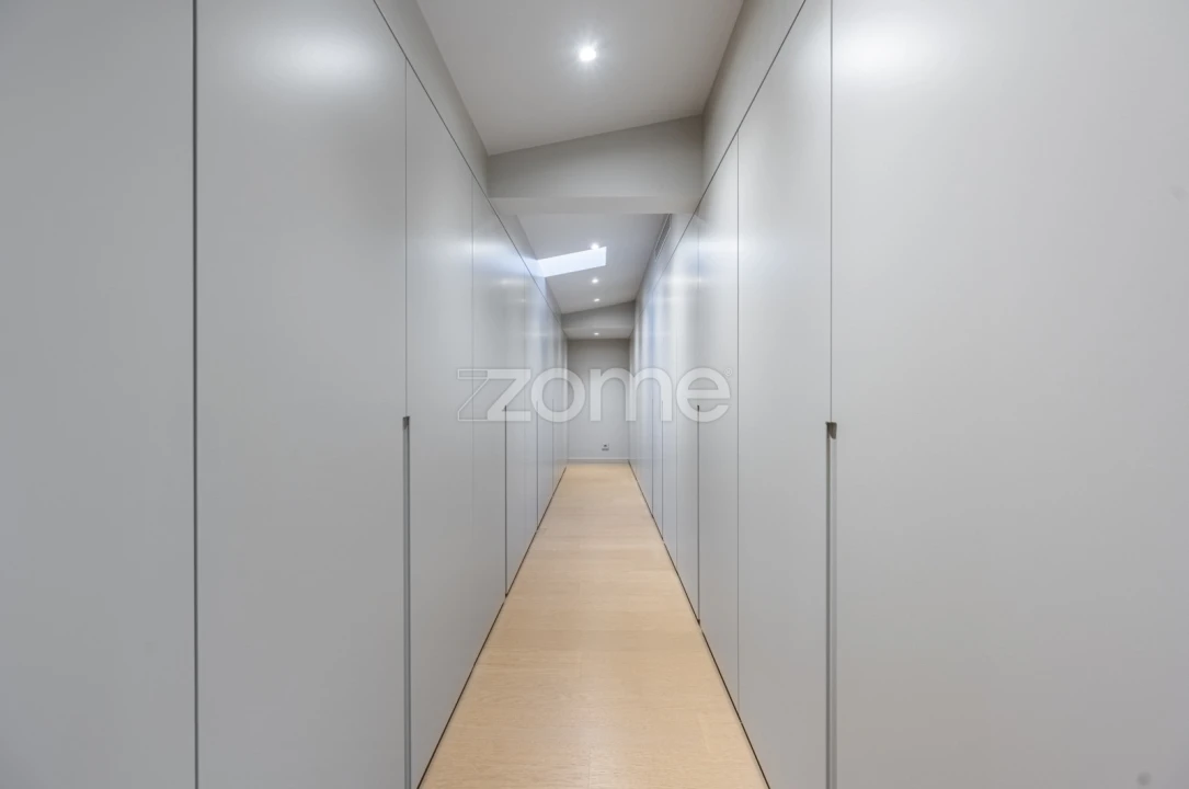 Apartamento T3 para Venda em Lordelo do Ouro e Massarelos Foto 22