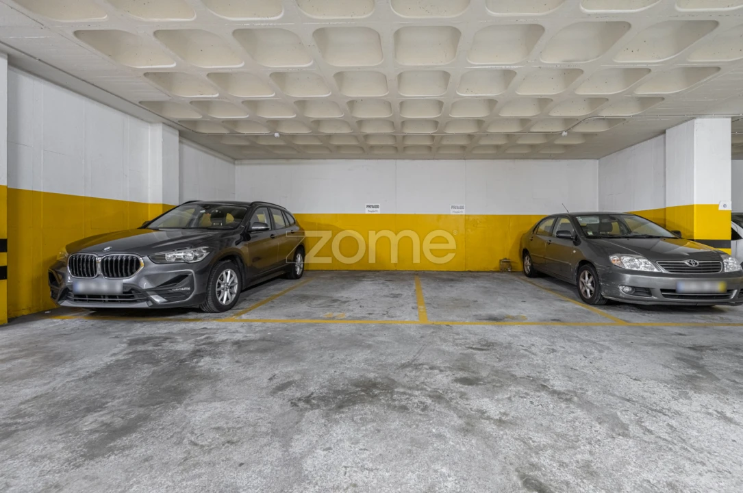 Apartamento T3 para Venda em Lordelo do Ouro e Massarelos Foto 39