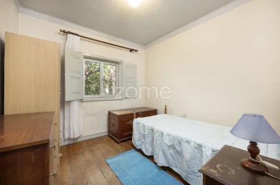 Moradia T4 para Venda em Santiago e São Simão de Litém e Albergaria dos Doze