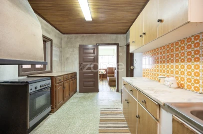 Moradia T4 para Venda em Santiago e São Simão de Litém e Albergaria dos Doze