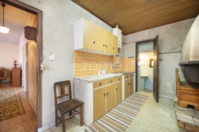 Moradia T4 para Venda em Santiago e São Simão de Litém e Albergaria dos Doze