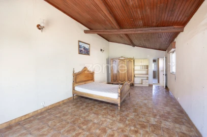 Moradia T4 para Venda em Santiago e São Simão de Litém e Albergaria dos Doze