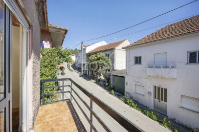 Moradia T4 para Venda em Santiago e São Simão de Litém e Albergaria dos Doze