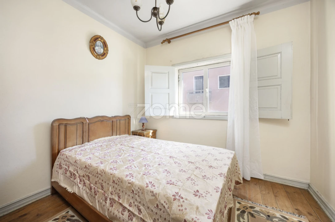 Moradia T4 para Venda em Santiago e São Simão de Litém e Albergaria dos Doze Foto 3