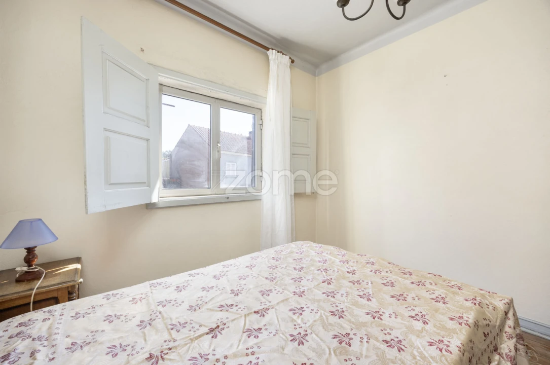 Moradia T4 para Venda em Santiago e São Simão de Litém e Albergaria dos Doze Foto 5