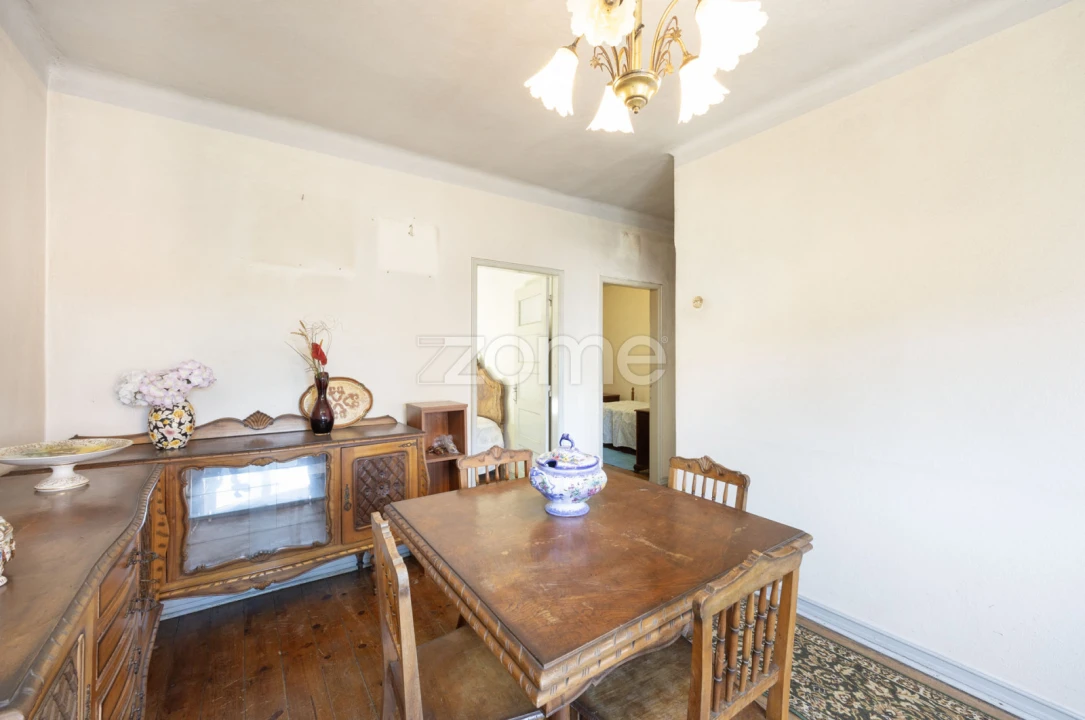 Moradia T4 para Venda em Santiago e São Simão de Litém e Albergaria dos Doze Foto 11