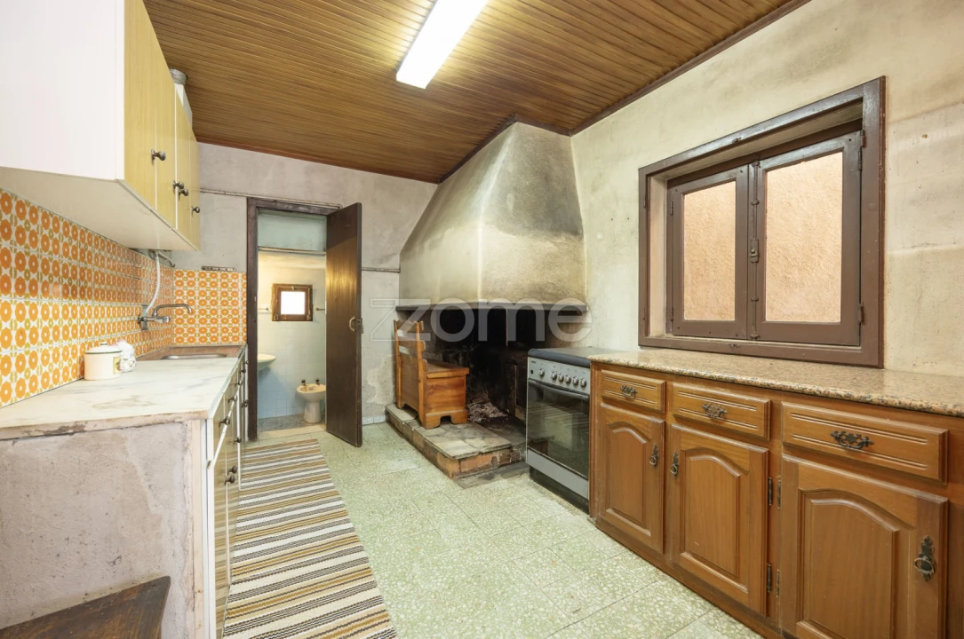 Moradia T4 para Venda em Santiago e São Simão de Litém e Albergaria dos Doze Foto 18