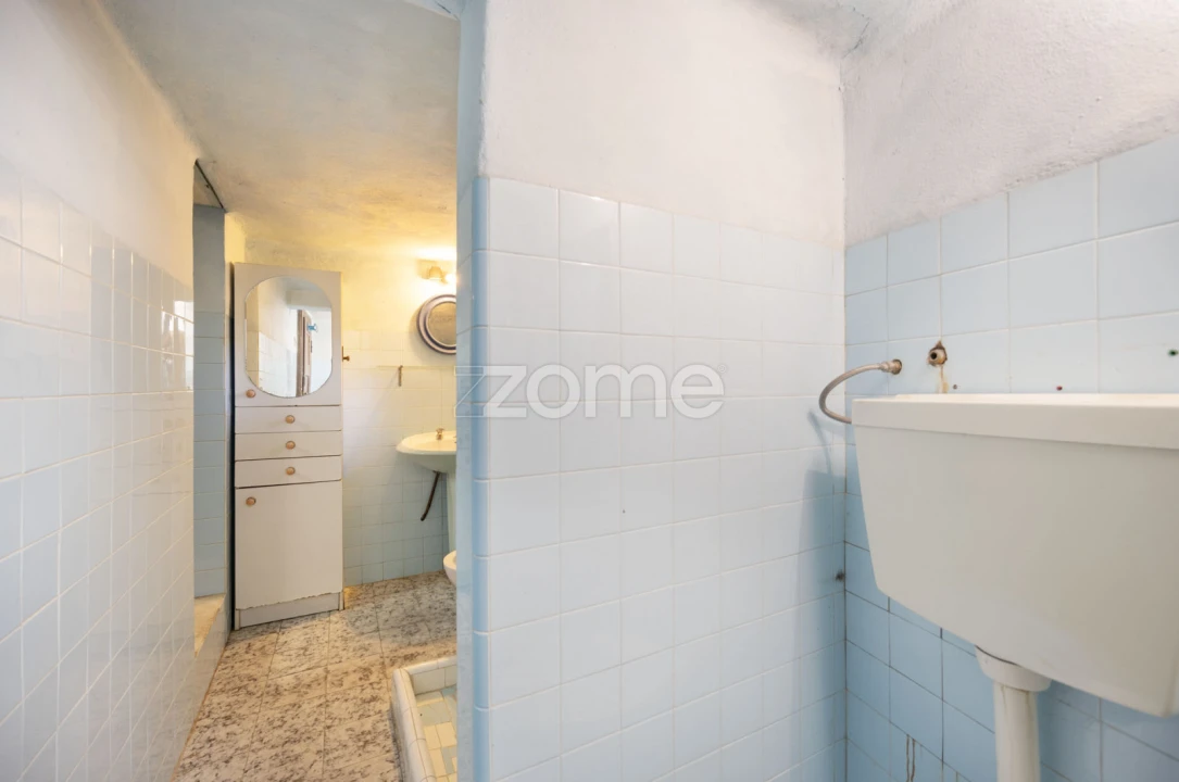 Moradia T4 para Venda em Santiago e São Simão de Litém e Albergaria dos Doze Foto 24