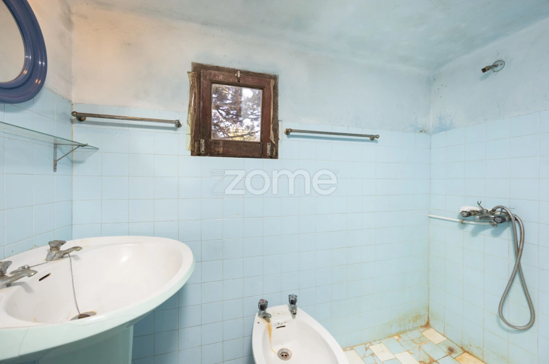 Moradia T4 para Venda em Santiago e São Simão de Litém e Albergaria dos Doze Foto 25