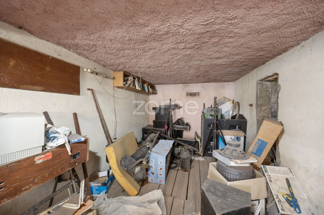 Moradia T4 para Venda em Santiago e São Simão de Litém e Albergaria dos Doze Foto 32