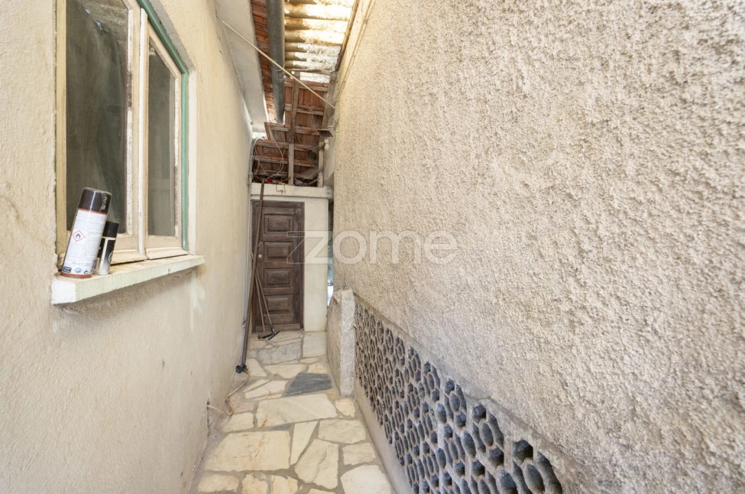 Moradia T4 para Venda em Santiago e São Simão de Litém e Albergaria dos Doze Foto 34