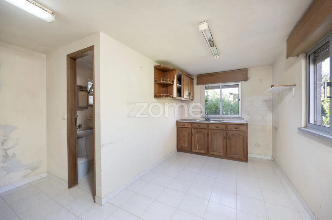 Moradia T4 para Venda em Santiago e São Simão de Litém e Albergaria dos Doze Foto 33