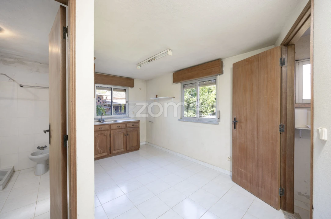 Moradia T4 para Venda em Santiago e São Simão de Litém e Albergaria dos Doze Foto 35