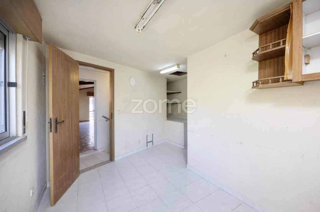 Moradia T4 para Venda em Santiago e São Simão de Litém e Albergaria dos Doze Foto 37