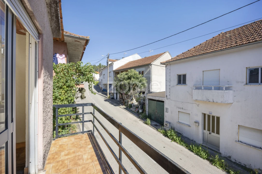 Moradia T4 para Venda em Santiago e São Simão de Litém e Albergaria dos Doze Foto 43