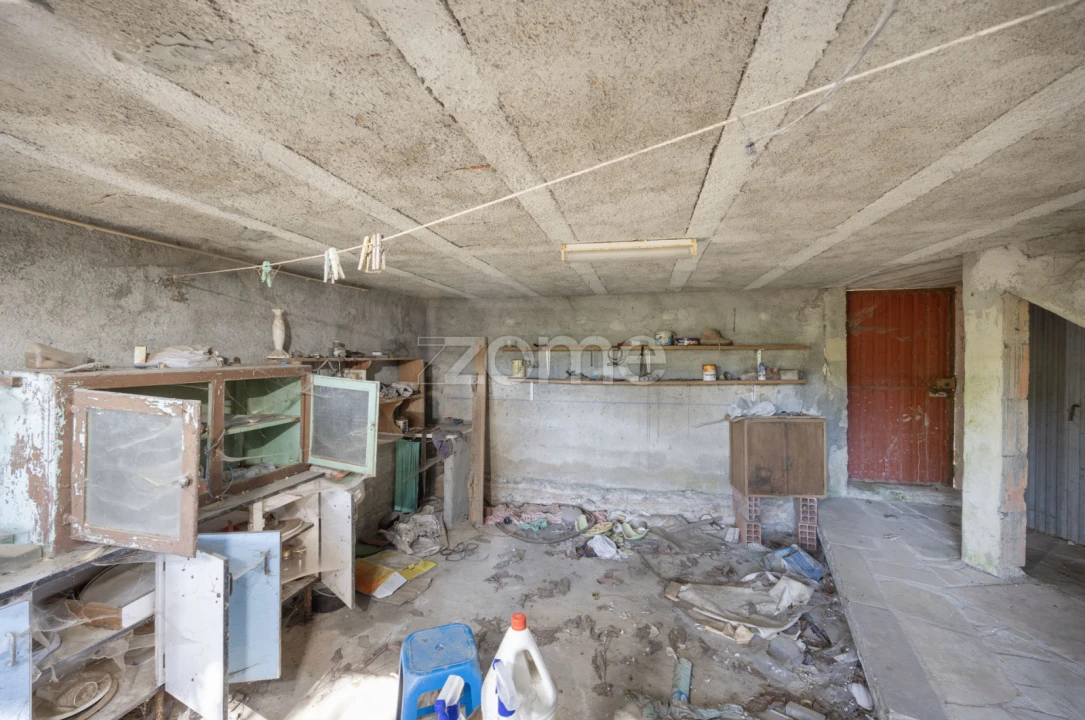 Moradia T4 para Venda em Santiago e São Simão de Litém e Albergaria dos Doze Foto 47