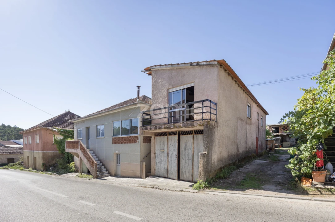 Moradia T4 para Venda em Santiago e São Simão de Litém e Albergaria dos Doze Foto 58