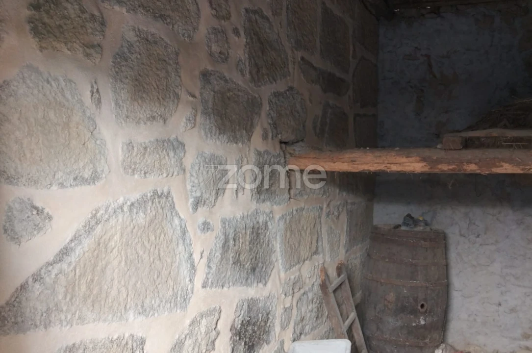 Moradia T1 para Venda em Algodres Foto 6