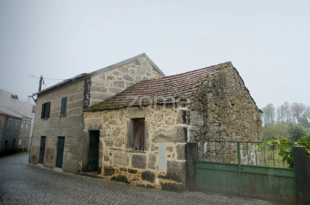 Moradia T1 para Venda em Algodres Foto 3