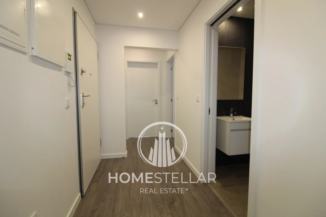 Apartamento T2 para Venda em Corroios Foto 8