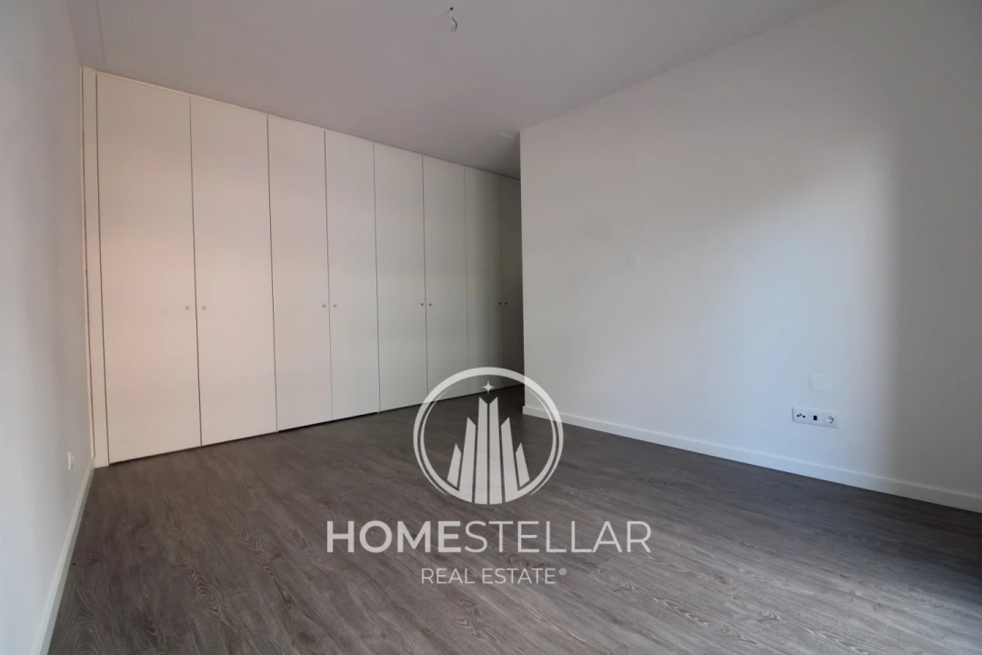 Apartamento T2 para Venda em Corroios Foto 10