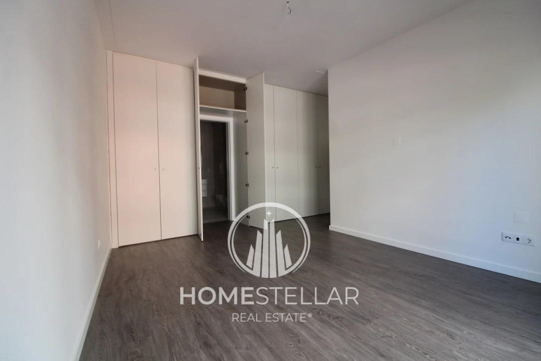 Apartamento T2 para Venda em Corroios Foto 12