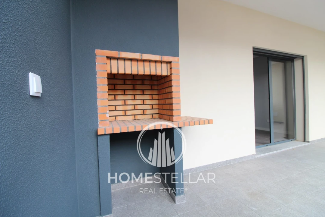 Apartamento T2 para Venda em Corroios Foto 19