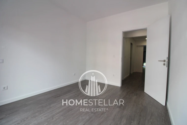 Apartamento T2 para Venda em Corroios Foto 7