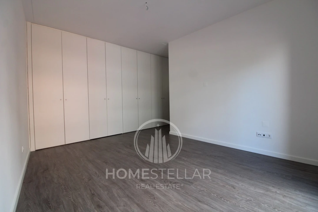 Apartamento T2 para Venda em Corroios Foto 10