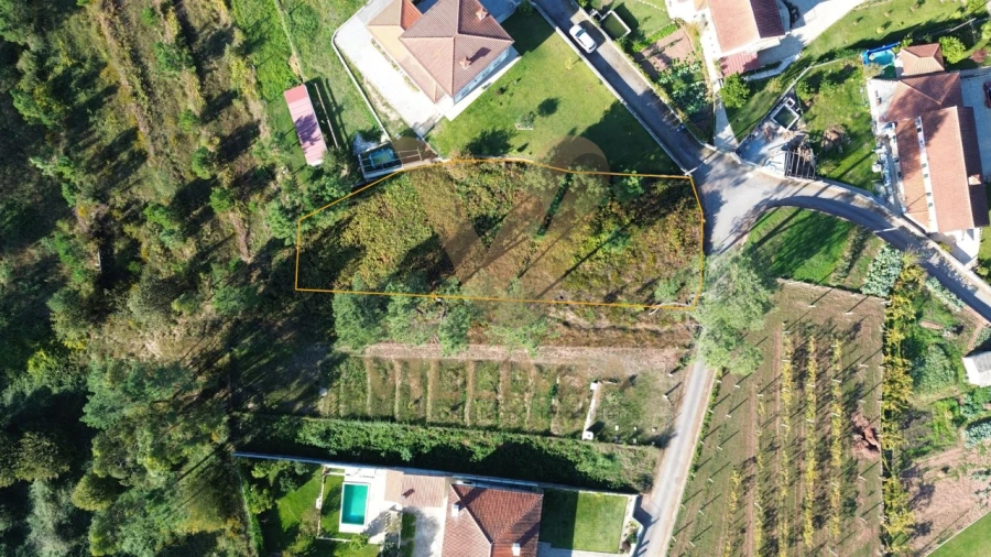 Terreno para Venda em Calheiros Foto 2