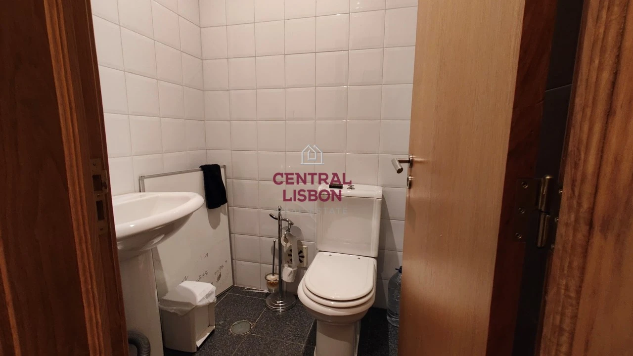 Escritório para Venda em Santo António Foto 7