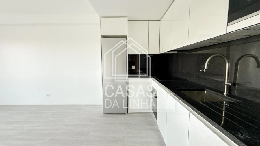 Apartamento T2 para Arrendamento em Loures Foto 4