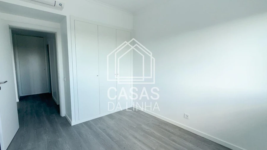 Apartamento T2 para Arrendamento em Loures Foto 12