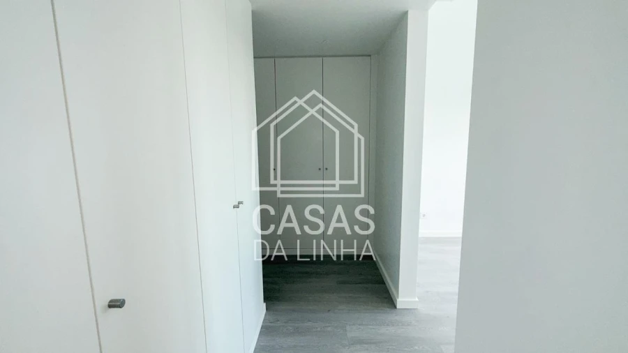 Apartamento T2 para Arrendamento em Loures Foto 10