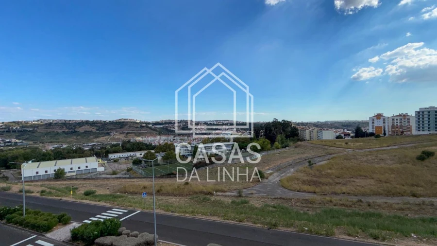 Apartamento T2 para Arrendamento em Loures Foto 17