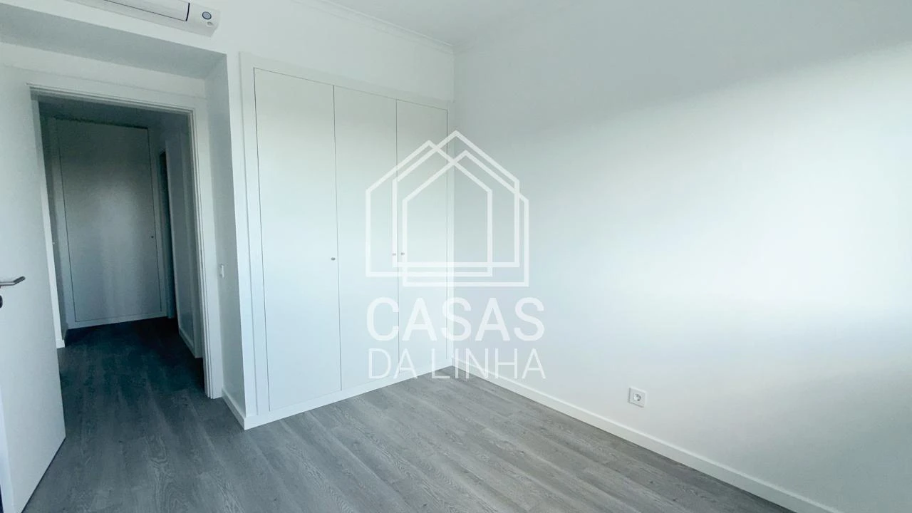 Apartamento T2 para Arrendamento em Loures Foto 12