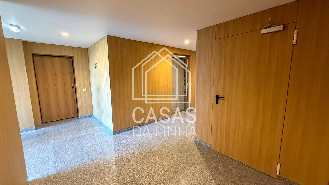 Apartamento T2 para Arrendamento em Loures Foto 24