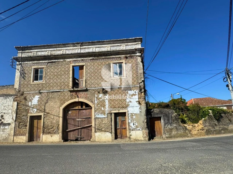 Moradia para Venda em Dois Portos e Runa Foto 10