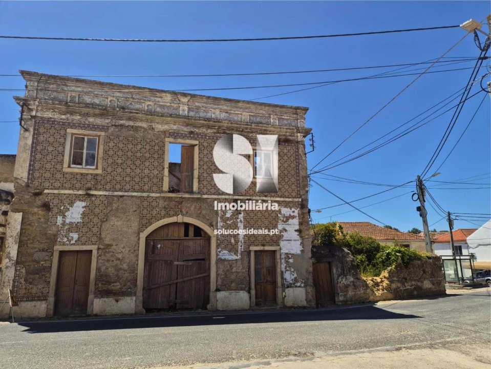 Moradia para Venda em Dois Portos e Runa Foto 17