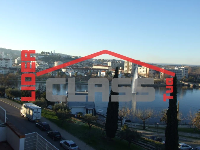 Loja para Arrendamento em Mirandela Foto 13