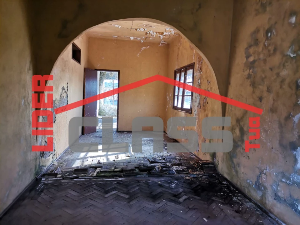 Moradia T3 para Venda em Poiares Foto 3