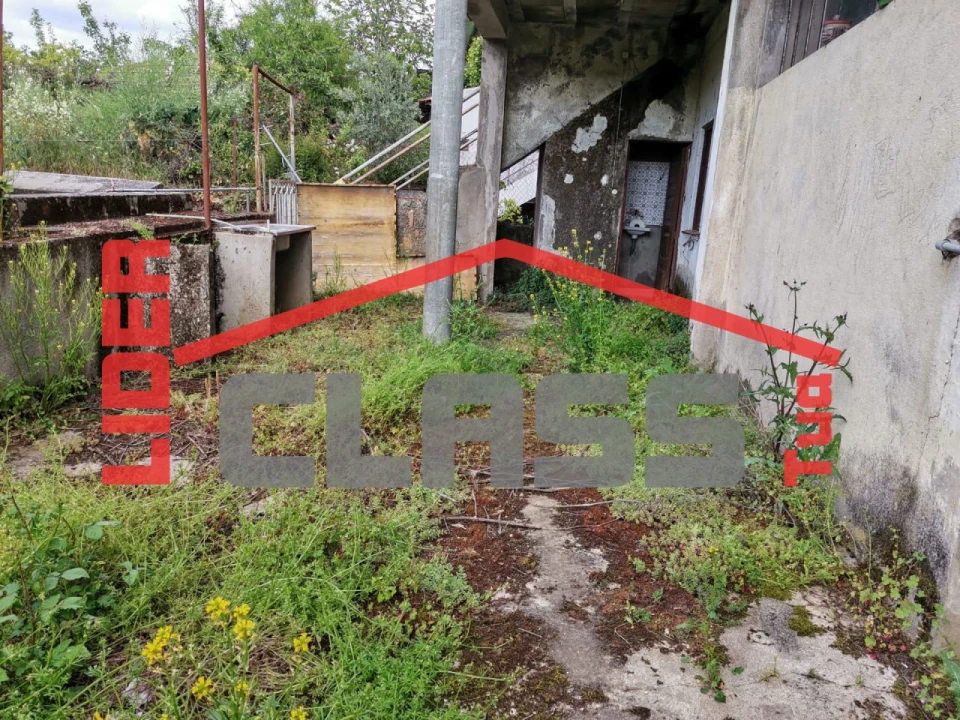 Moradia T3 para Venda em Poiares Foto 18