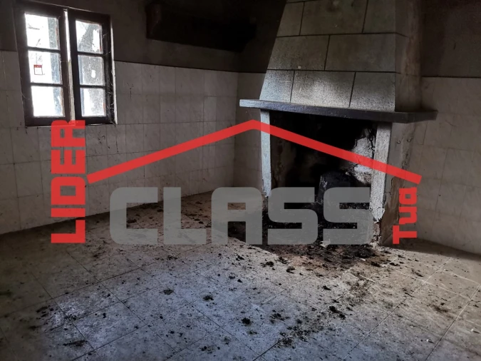 Moradia T3 para Venda em Poiares Foto 14