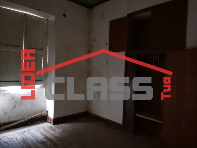 Moradia T3 para Venda em Poiares Foto 15