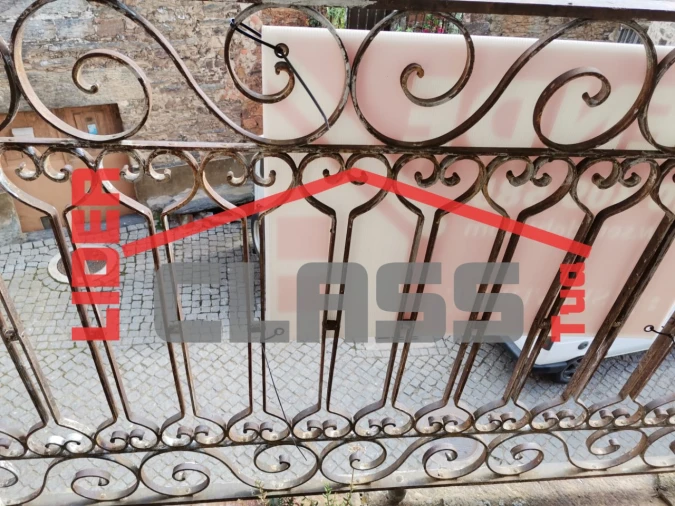 Moradia T3 para Venda em Poiares Foto 12