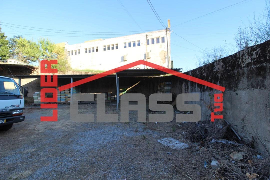 Armazém para Venda em Frechas Foto 3