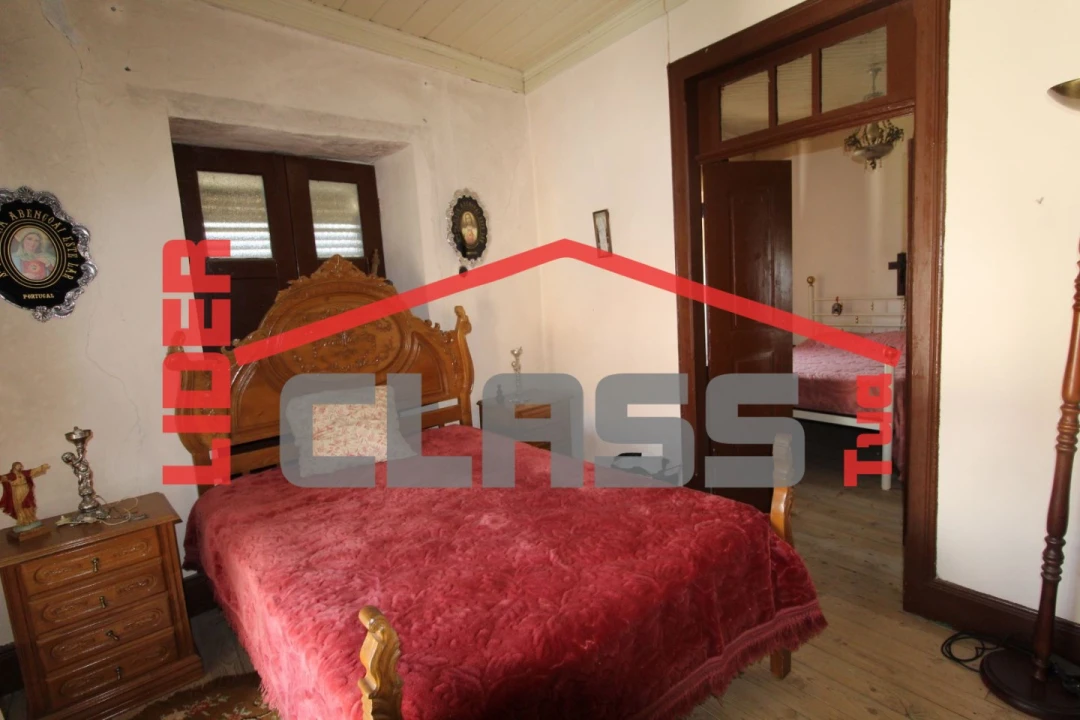 Moradia T3 para Venda em Torre de D. Chama Foto 7