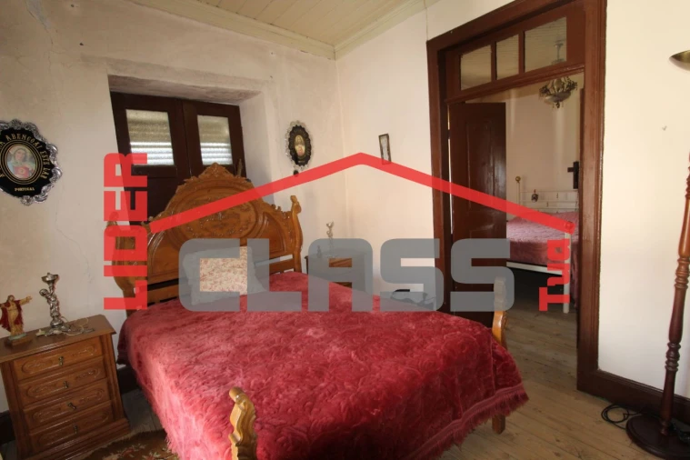 Moradia T3 para Venda em Torre de D. Chama Foto 7