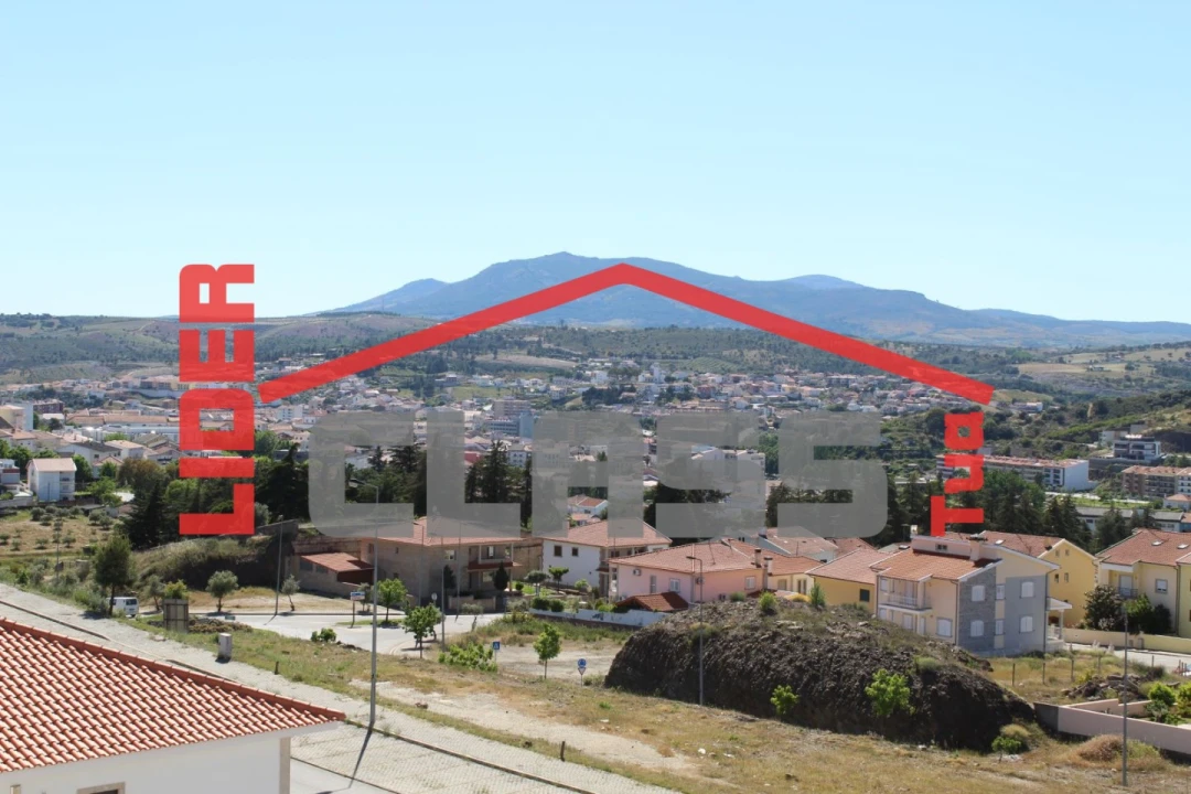 Terreno para Venda em Mirandela Foto 10