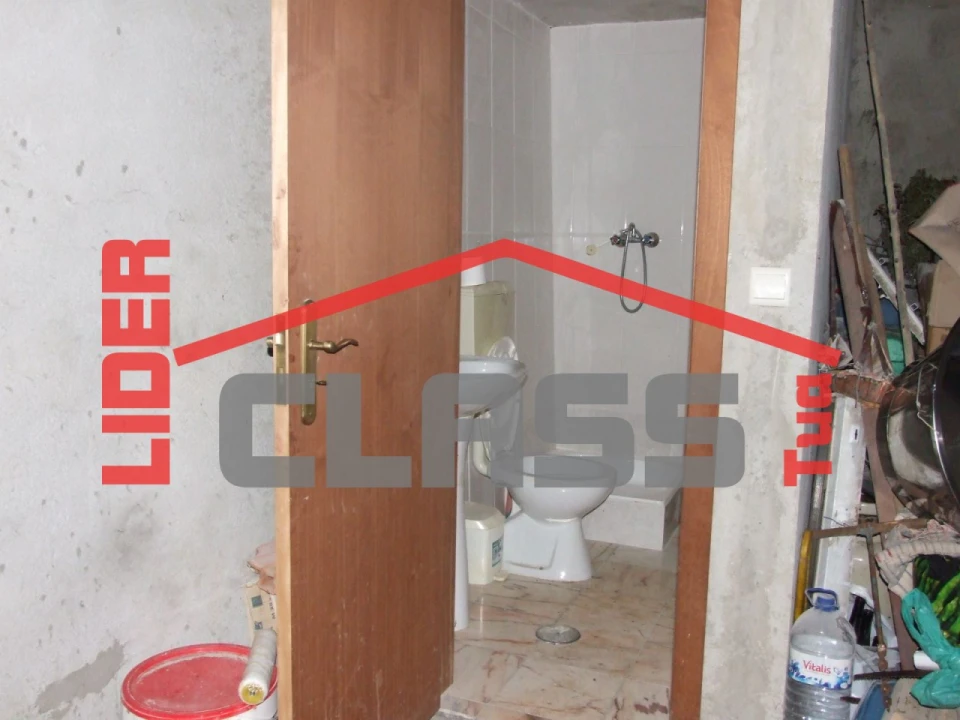 Moradia T2 para Venda em Vinhas Foto 20